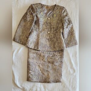 Kasper 2 Piece Dress Suit Metallic Gold & Beige Size 10